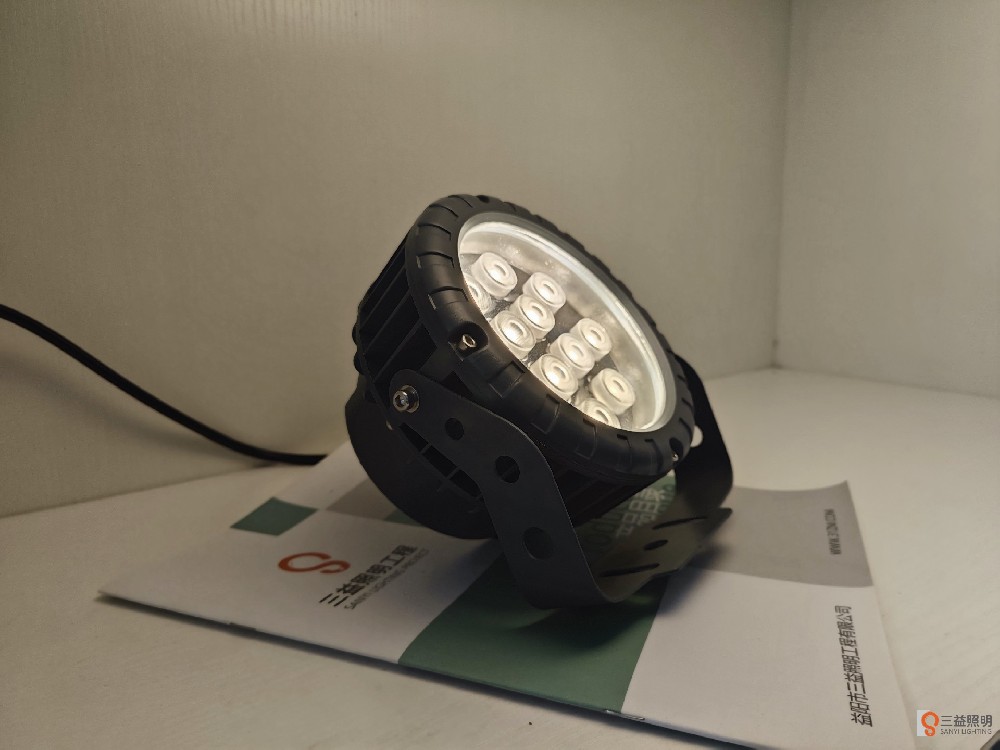 LED投光燈照樹(shù)射燈車輪款
